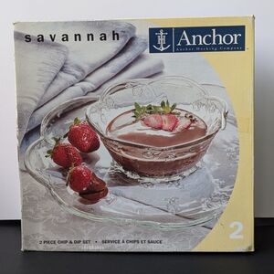 Anchor Hocking Savannah 2 Pc Chip and Dip Set Clear Glass Vintage Bowl & Plate